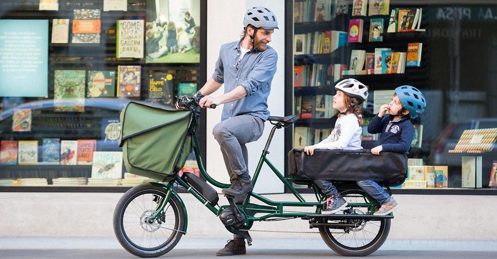 Per famiglie, consegne o lavoro: anche in Italia avanza la cargo bike